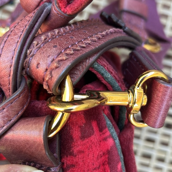 Y2K Juicy Houndstooth Crossbody 2 way🥳🥳❌❌ - Picture 3 of 9